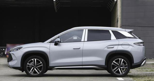 盘点6款10到15万的性价比超值车，保有量大10年开不坏