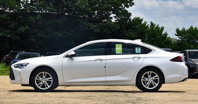 盘点6款10到15万的性价比超值车，保有量大10年开不坏