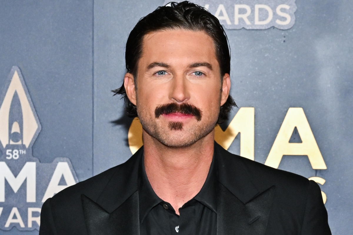 Painful Hunting Mishap Lands Country Singer in Hospital What Happened(02)