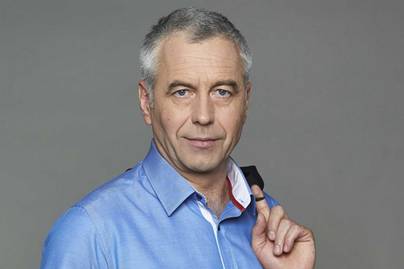 17 évig volt tévésztár, most villanyszerelőkkel dolgozik: 60 évesen kénytelen volt másodállást vállalni Gazdag Tibor