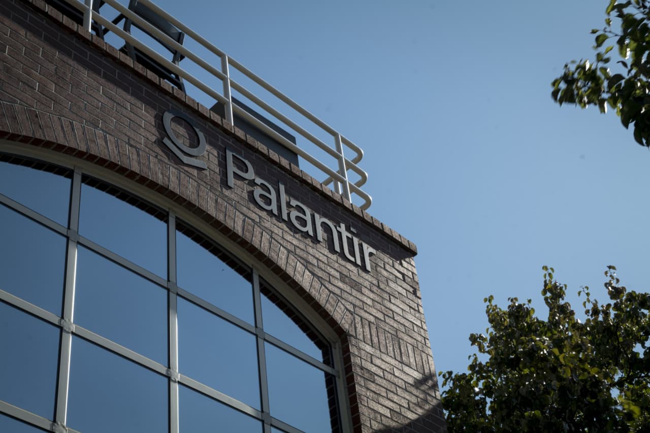 Palantir in ’Sweet Spot’ for Federal AI Spending. These Analysts Are Bullish on the Stock.