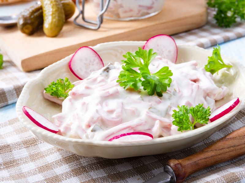 Purer Brotzeit-Genuss: Rezept für Fleischsalat aus griechischem Joghurt ...