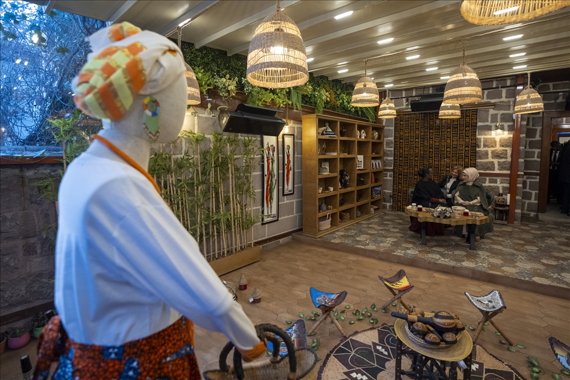 Emine Erdoğan, Ruanda Cumhurbaşkanının eşi Jeannette Kagame ile bir araya geldi