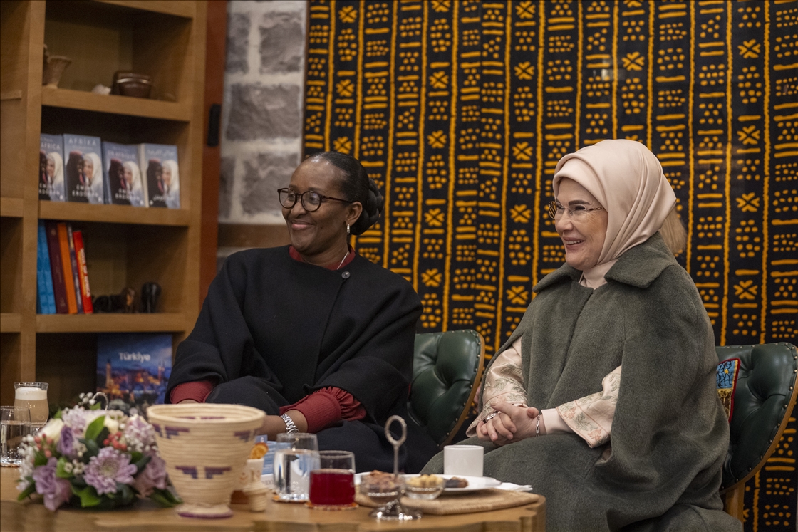 Emine Erdoğan, Ruanda Cumhurbaşkanının eşi Jeannette Kagame ile bir araya geldi