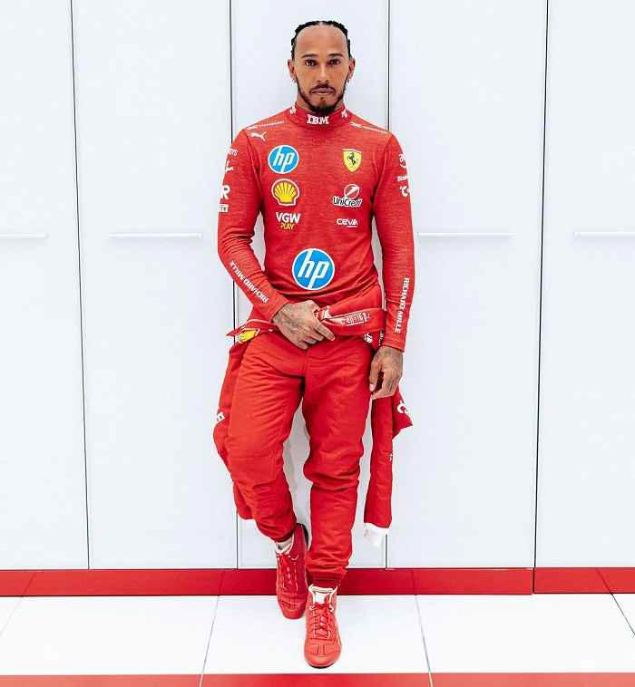 ルイス・ハミルトン、新しいフェラーリスーツ姿で登場し、SNSで ルイス・ハミルトン、新しいフェラーリスーツ姿で登場し、SNSで