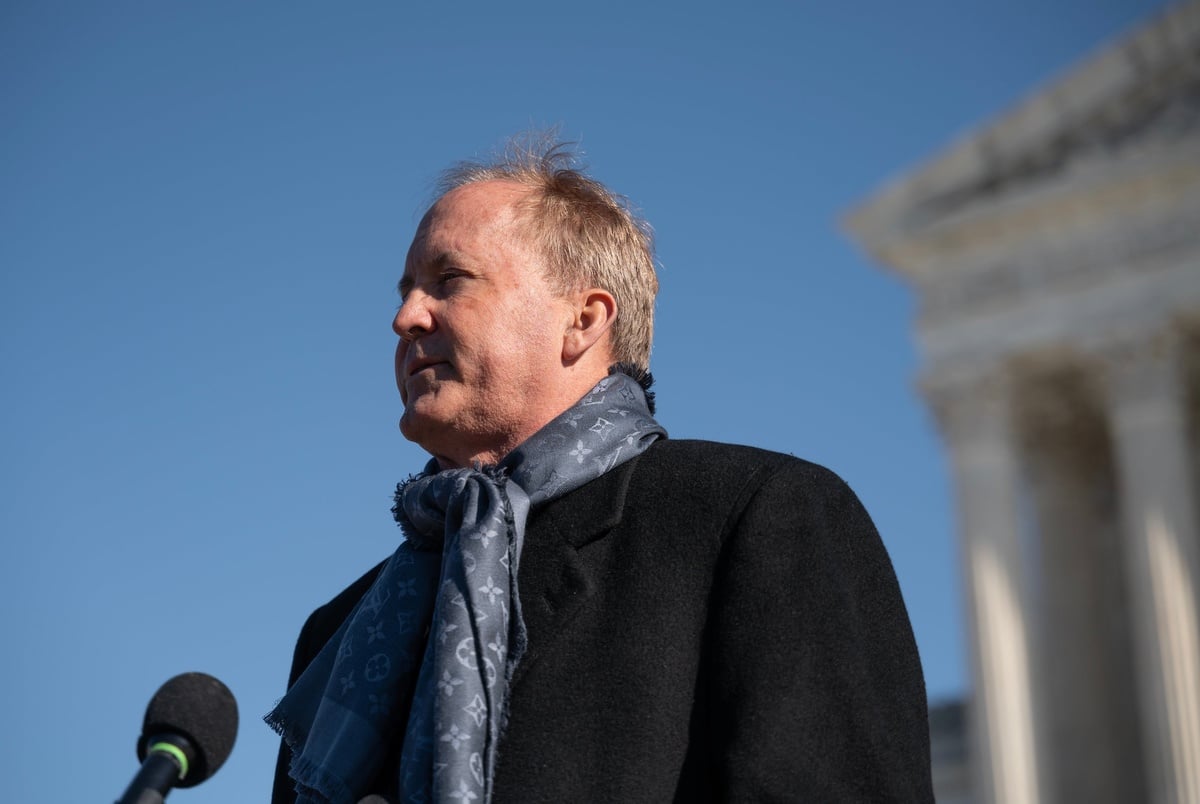 Texas Supreme Court dismisses state bar’s lawsuit against Ken Paxton