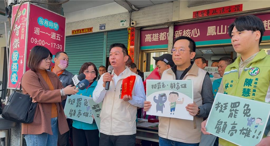 許智傑強調，他的力量雖然微薄，但仍希望還給人民一個正常的國家，其實多數民眾都給予鼓勵，他也會持續不間斷地推動。 （紀爰攝）