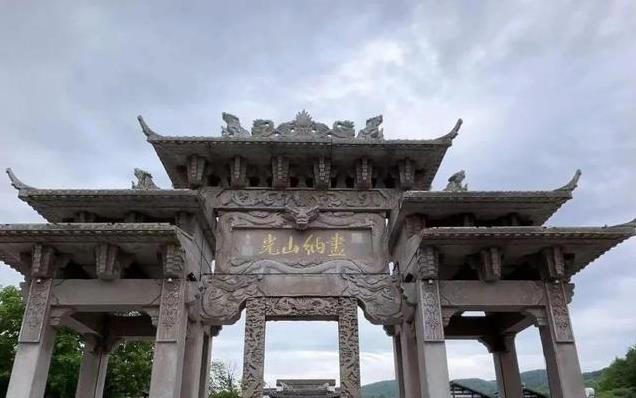 江苏最成功的“仿古村”，位于镇江，乾隆皇帝曾经六次驻足