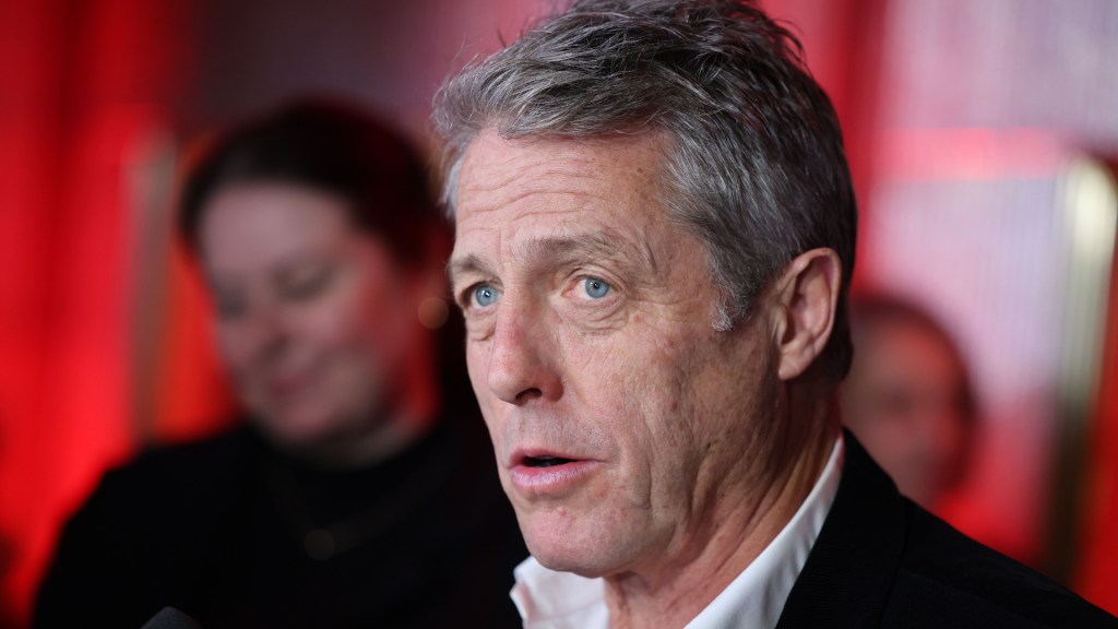 Hugh Grant Calls for Criminal Investigation of Murdoch Tabloids Over