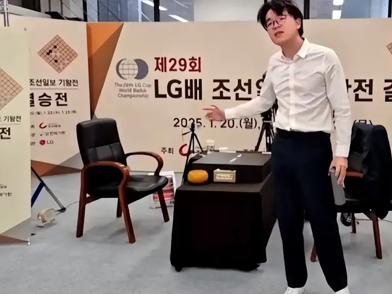 卞相壹服软!微笑领3亿大奖,扭头就洗白自己,柯洁的回应太精彩