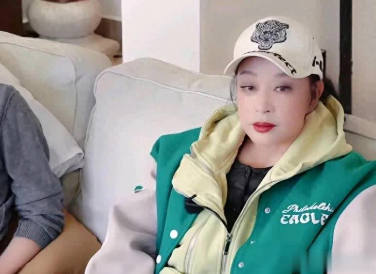 ����������������׶��ӣ��������լ����ȥ���⣬���ղ��ⱳ��