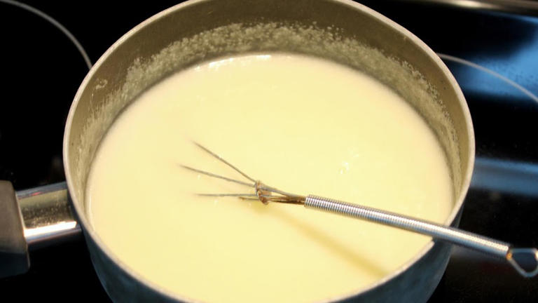Cooking the bread pudding in a crock pot makes this one easy dessert ...