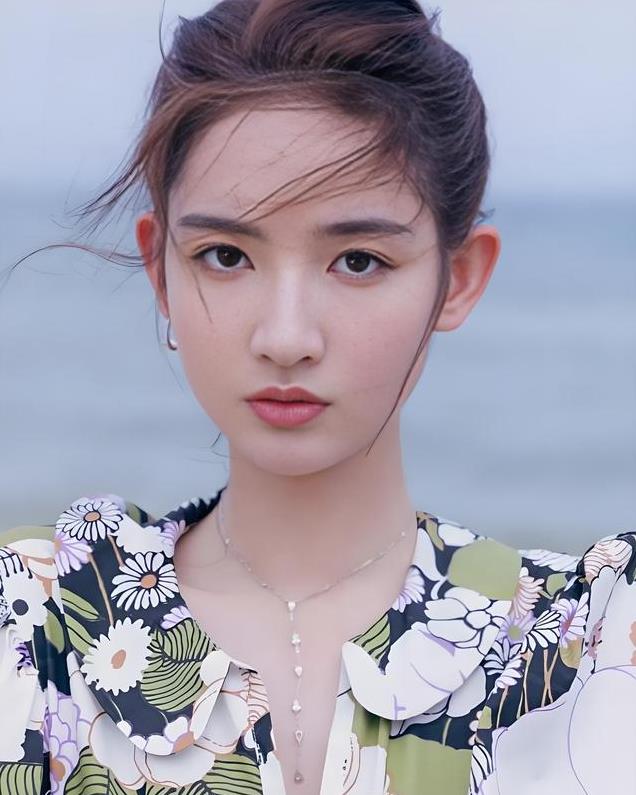 每看一眼都是初恋的感觉！这样的“宝藏女孩”你爱了吗？