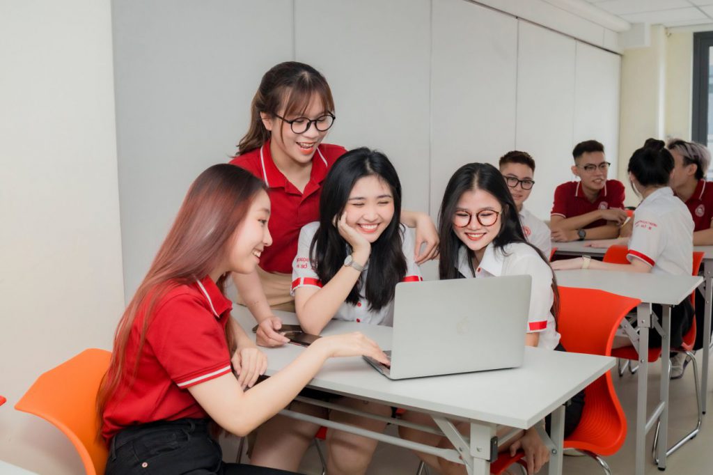 Cách tính điểm IELTS, SAT xét tuyển vào Đại học Ngoại thương