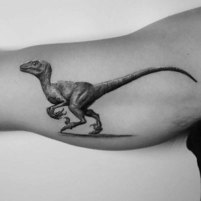 #38 Velociraptor