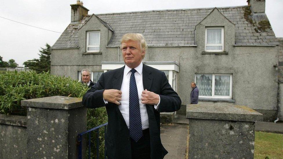 Donald Trump visitou a casa onde sua mãe cresceu, em Tong, na ilha escocesa de Lewis, em 2008