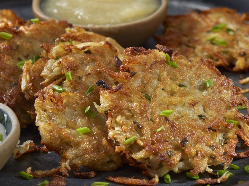 Herrlich knusprig: Köstliches Rezept für Parmesan-Rösti à la Jamie Oliver