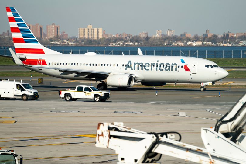 American Airlines worker struck and killed on tarmac at Charlotte