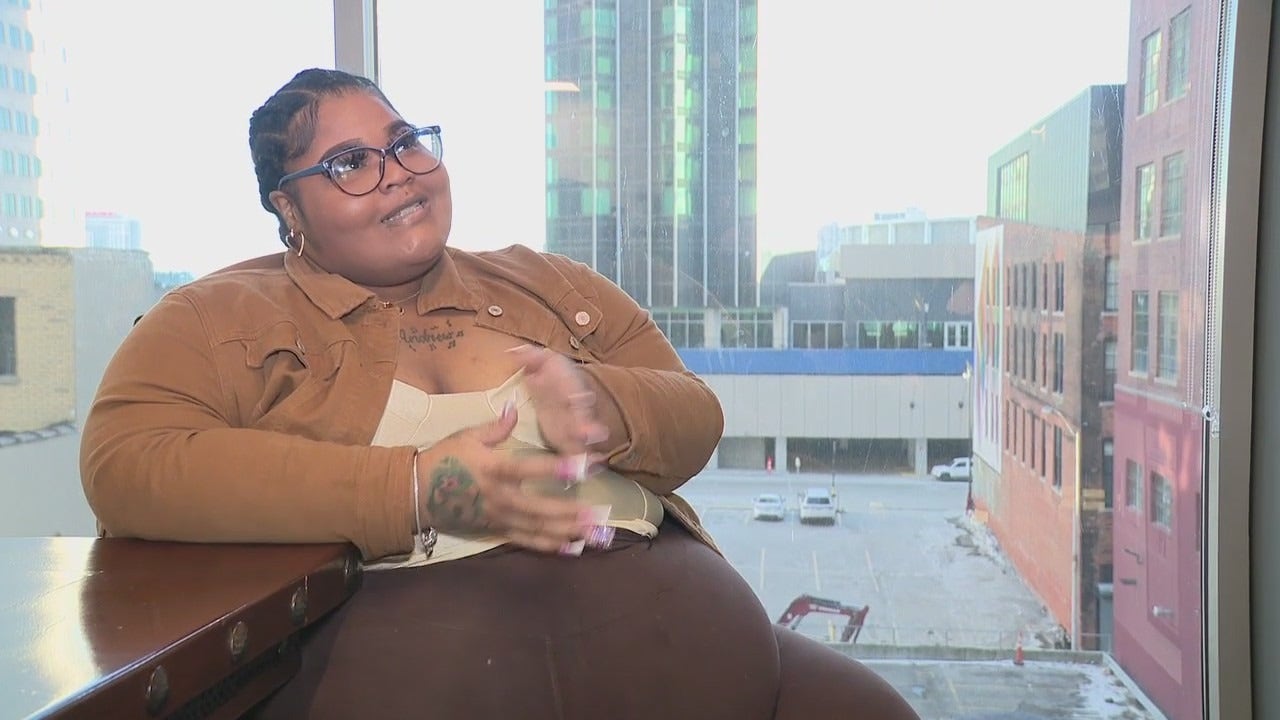 'I can fit in that car': Detroit rapper sues after Lyft driver says she ...