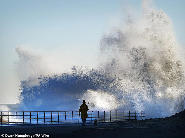 Met Office issues new amber warning as temperatures drop to -12C