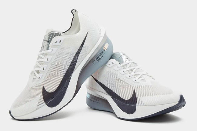 靴 Nike Vaporfly 4 Nike's Versatile Vaporfly 4 Super Shoe Arrives 10 Percent