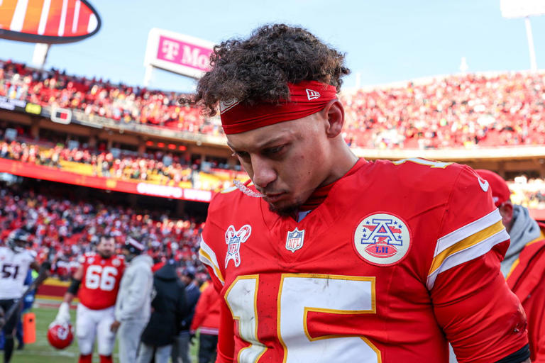 NFL, American Football Herren, USA 2024: Texans vs Chiefs DEC 21 December 21, 2024: Kansas City Chiefs quarterback Patrick Mahomes 15 after the Chiefs defeated the Houston Texans 27-19 at GEHA Field at Arrowhead Stadium in Kansas City, MO. David Smith/CSM Credit Image: David Smith/Cal Media Kansas City Mo United States of America EDITORIAL USE ONLY Copyright: xx ZUMA-20241221_zma_c04_180.jpg DavidxSmithx csmphotothree334974