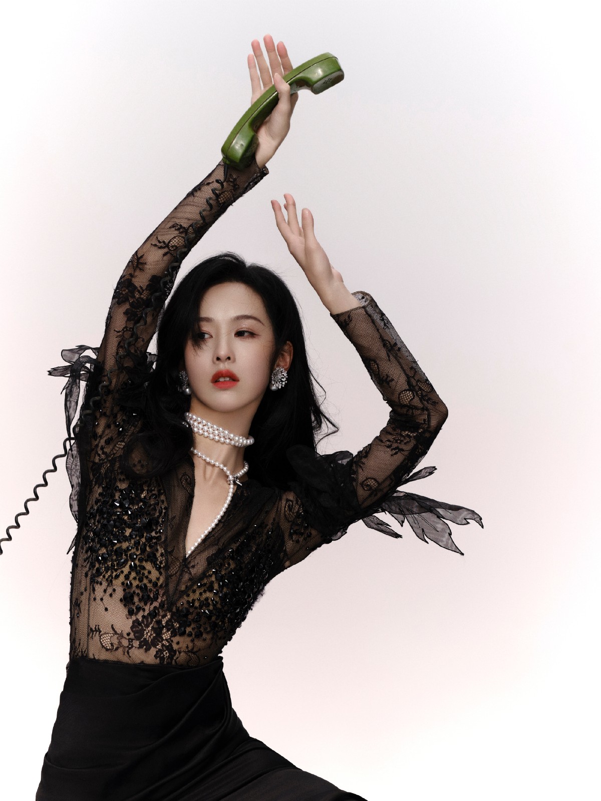 陈都灵蕾丝裙好复古