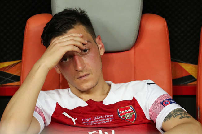 12. Mesut Özil