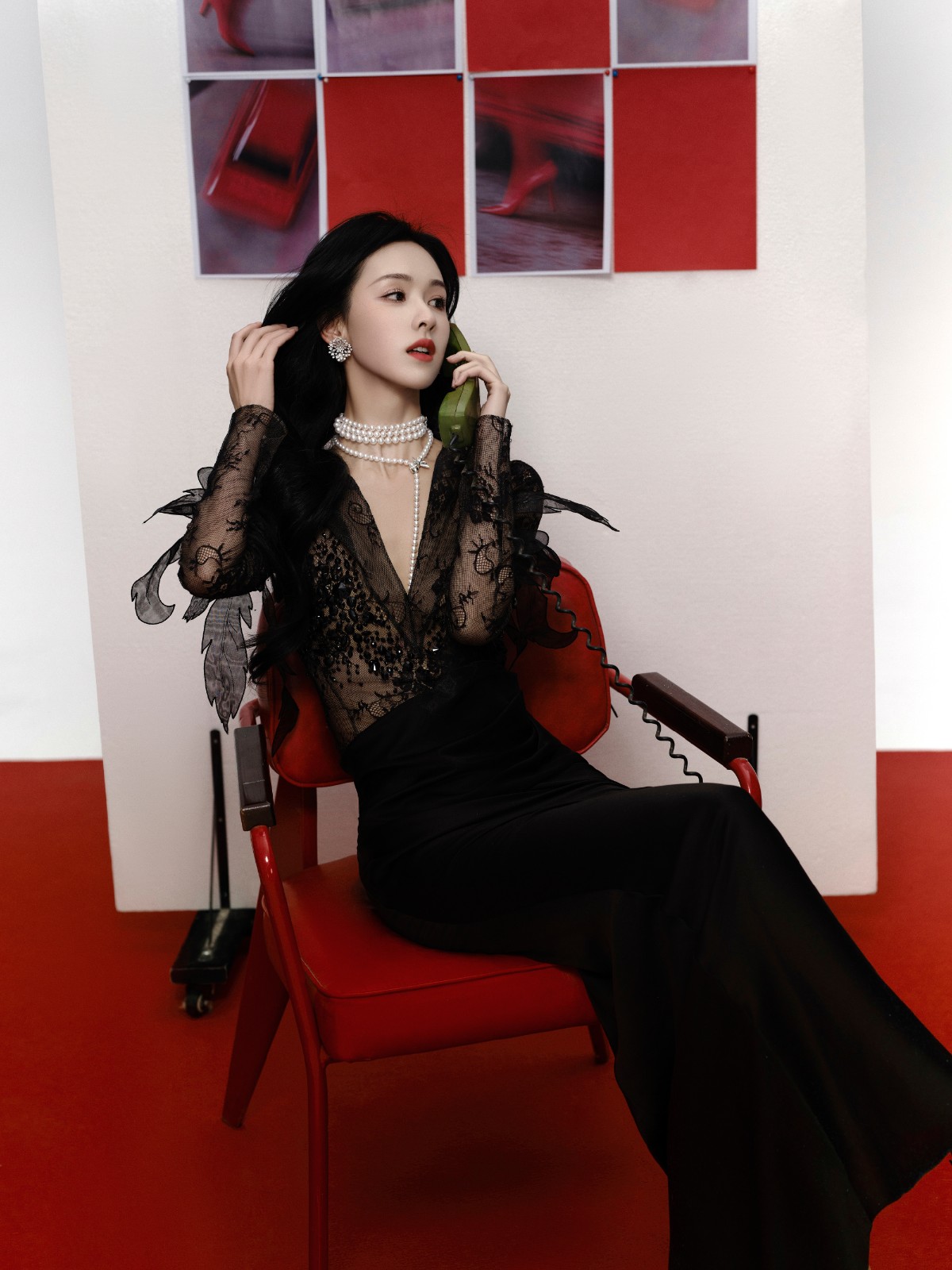 陈都灵蕾丝裙好复古