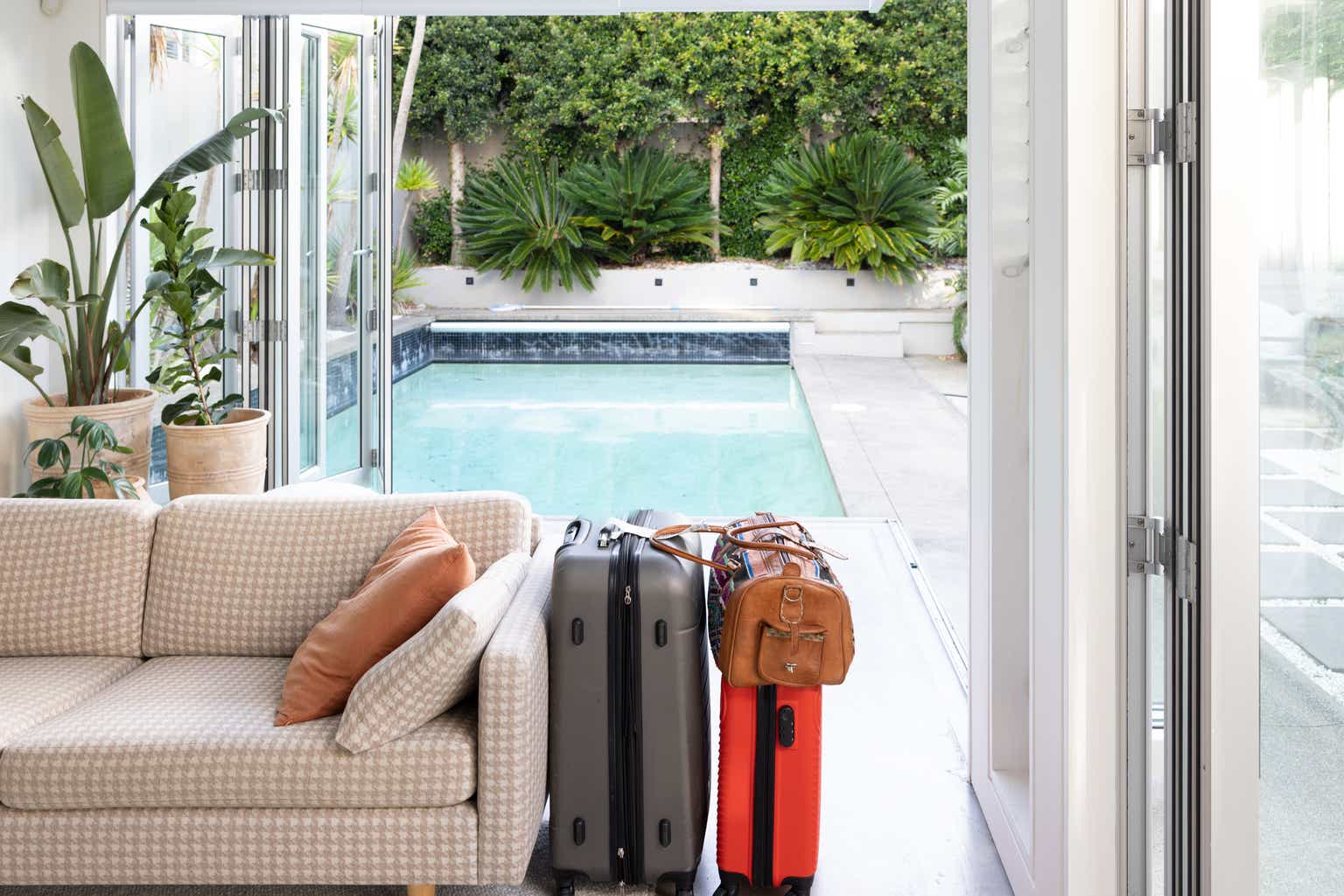 Airbnb on track to extend winning streak to seventh straight session