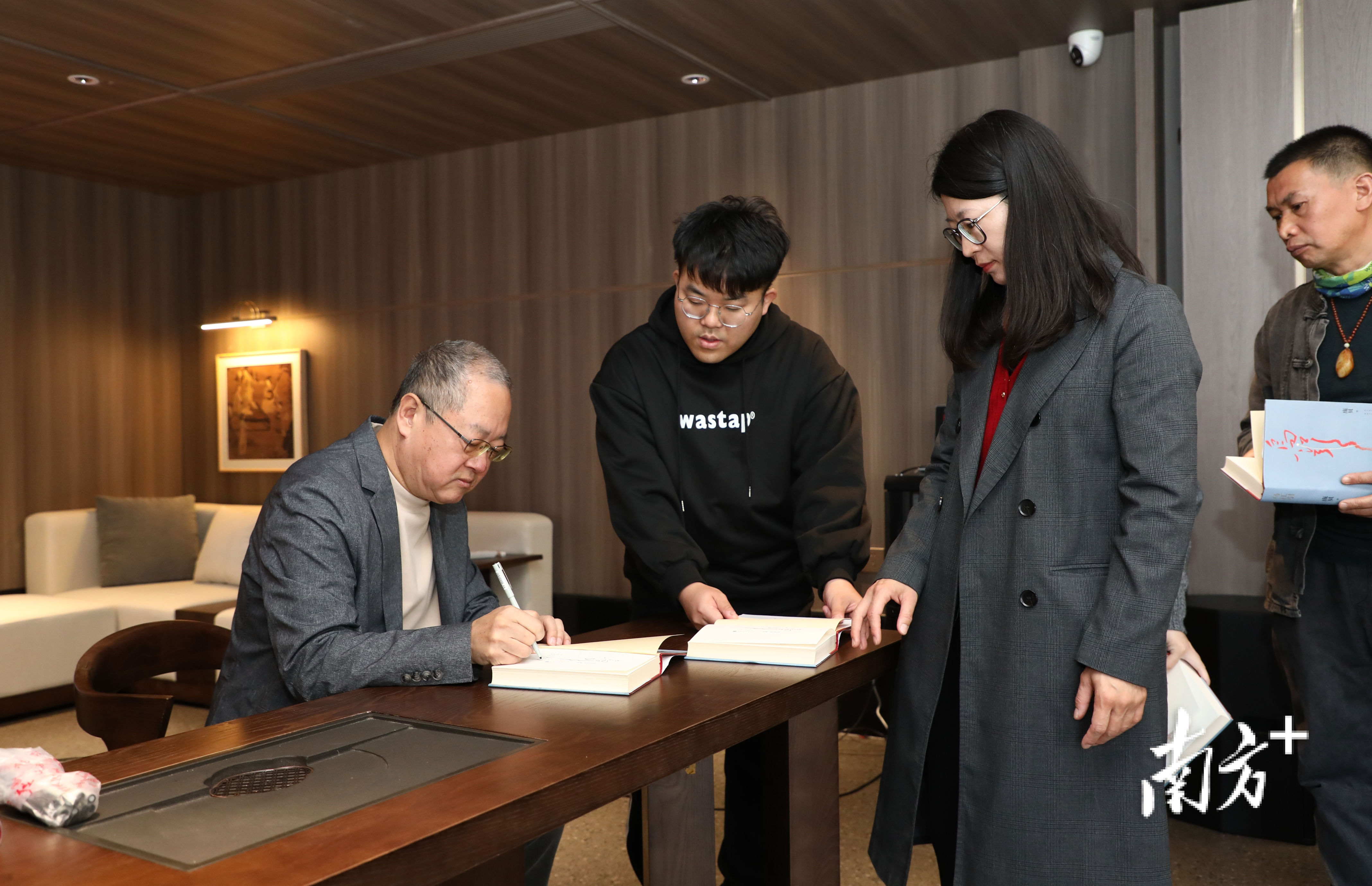 1��15�գ��㶫�»������׼Ҵ���ѧ���һһ���й����ҵ�һ�塱������ѧ����ڶ�ݸ����ľͷ��ٲ�������Ļ��