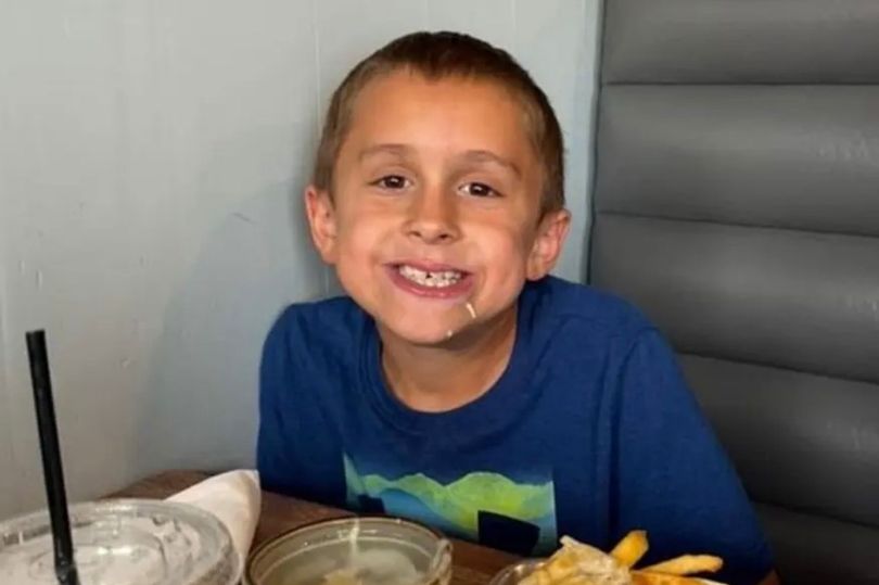 Florida boy bitten 12 times and mauled to death by two dogs that have(02)