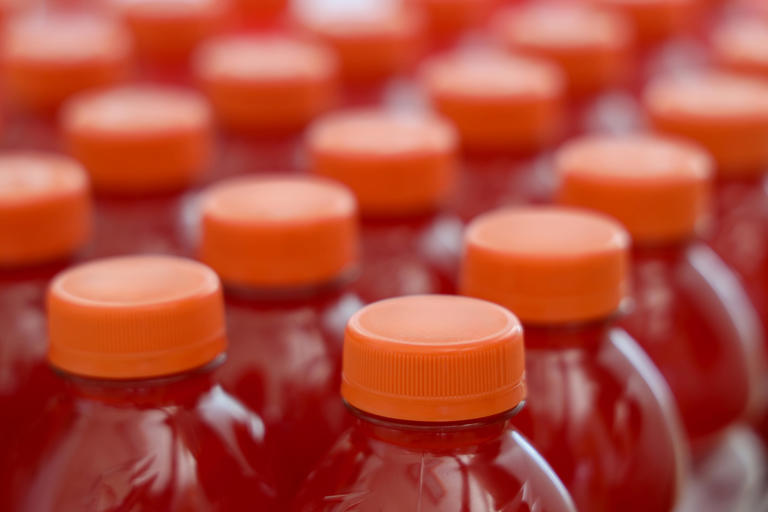 What products have Red Dye 3? See list of snacks, beverages affected by(04)