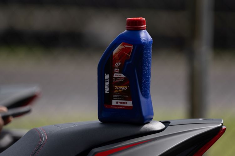 Jangan Asal Tuang! 5 Bahaya Oli Manual untuk Motor Matic