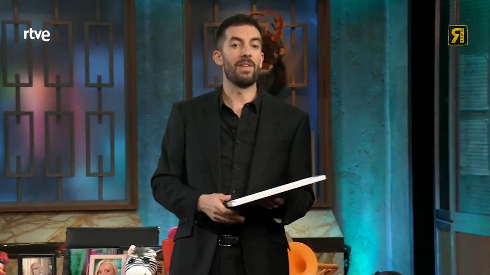 TVE desplaza otra vez a David Broncano de su horario habitual: a qué hora  se emite 'La revuelta' esta semana