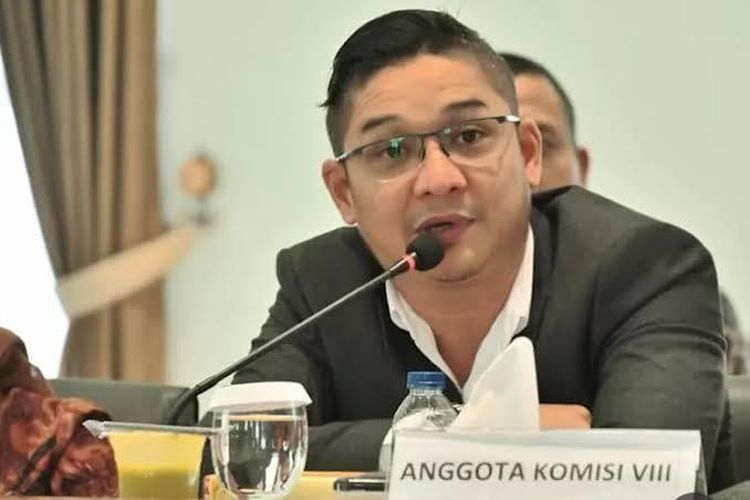 Pasha Ungu, Mantan Siswa Berprestasi Kini Jadi Anggota DPR