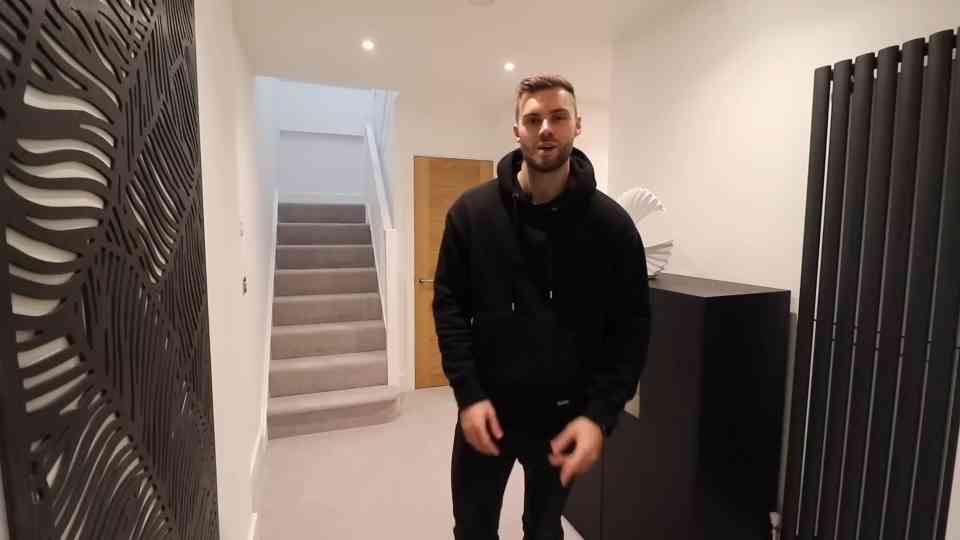 England goalkeeper Jordan Pickford buys huge £5.7m manor house where royals  stayed