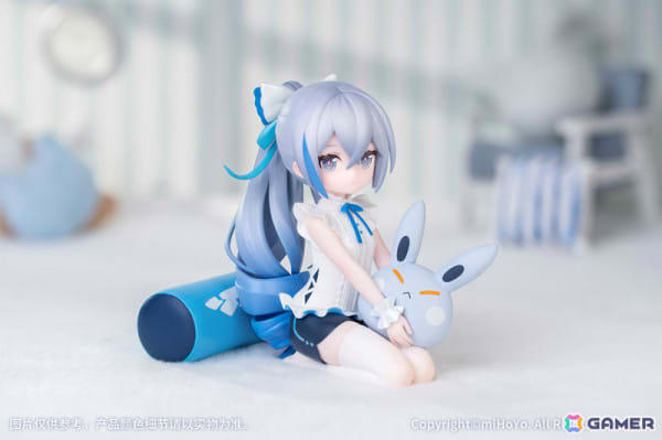 「崩壊3rd」ブローニャ ぬいぐるみ 新品・未使用品 崩壊3rd」ブローニャがちび律者バージョンで立体化！ウサギの