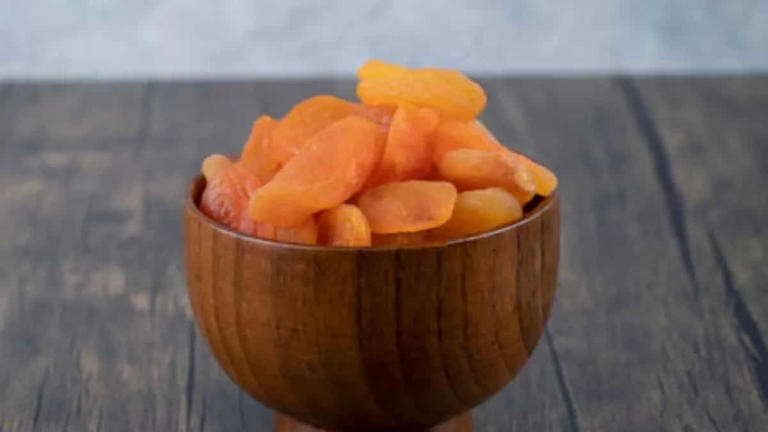 How To Eat Apricot Dry Fruit