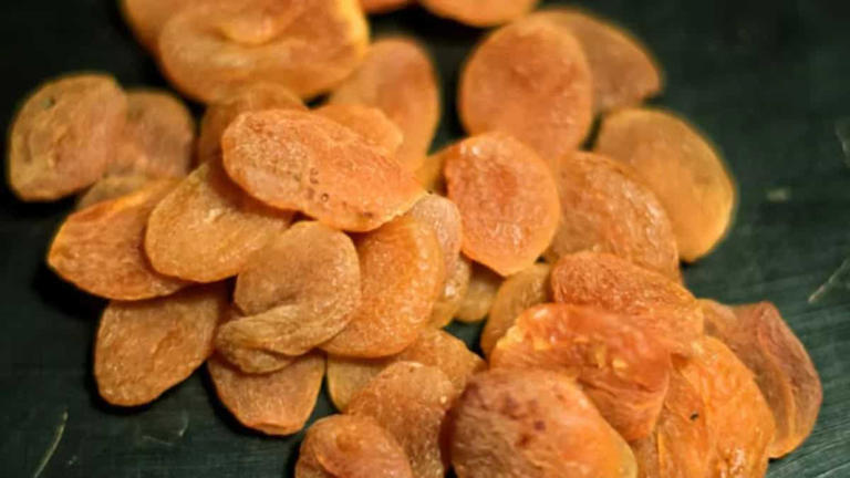 How To Eat Apricot Dry Fruit