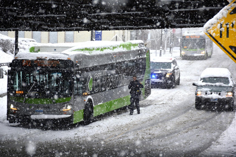 New Hampshire, Beware: Travel Disruptions, Power Outages, and Life-Threatening Cold Expected!