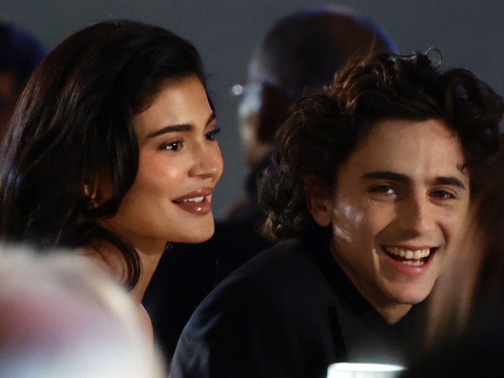 fans-believe-timothee-chalamet-s-sister-pauline-took-a-not-to-subtle