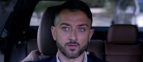 Un posto al sole, anticipazioni 21 gennaio: un incidente ai Caraibi sconvolge le finanze di Roberto e Marina