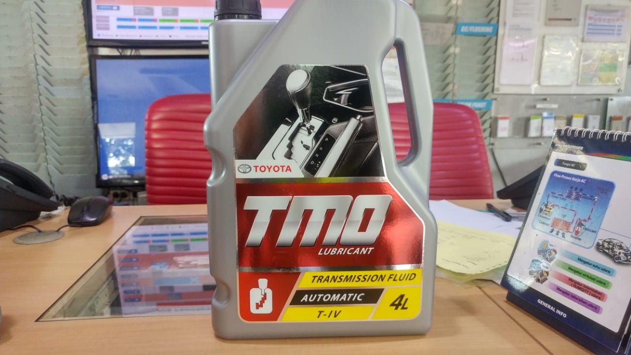 Jangan tertukar, ini akibat oli transmisi mobil matic