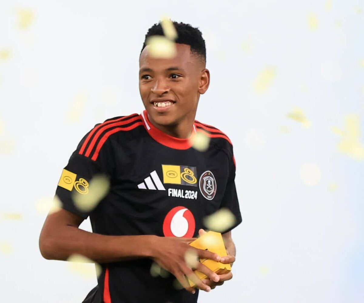 Hugo Broos on what he told Pirates star Relebohile Mofokeng