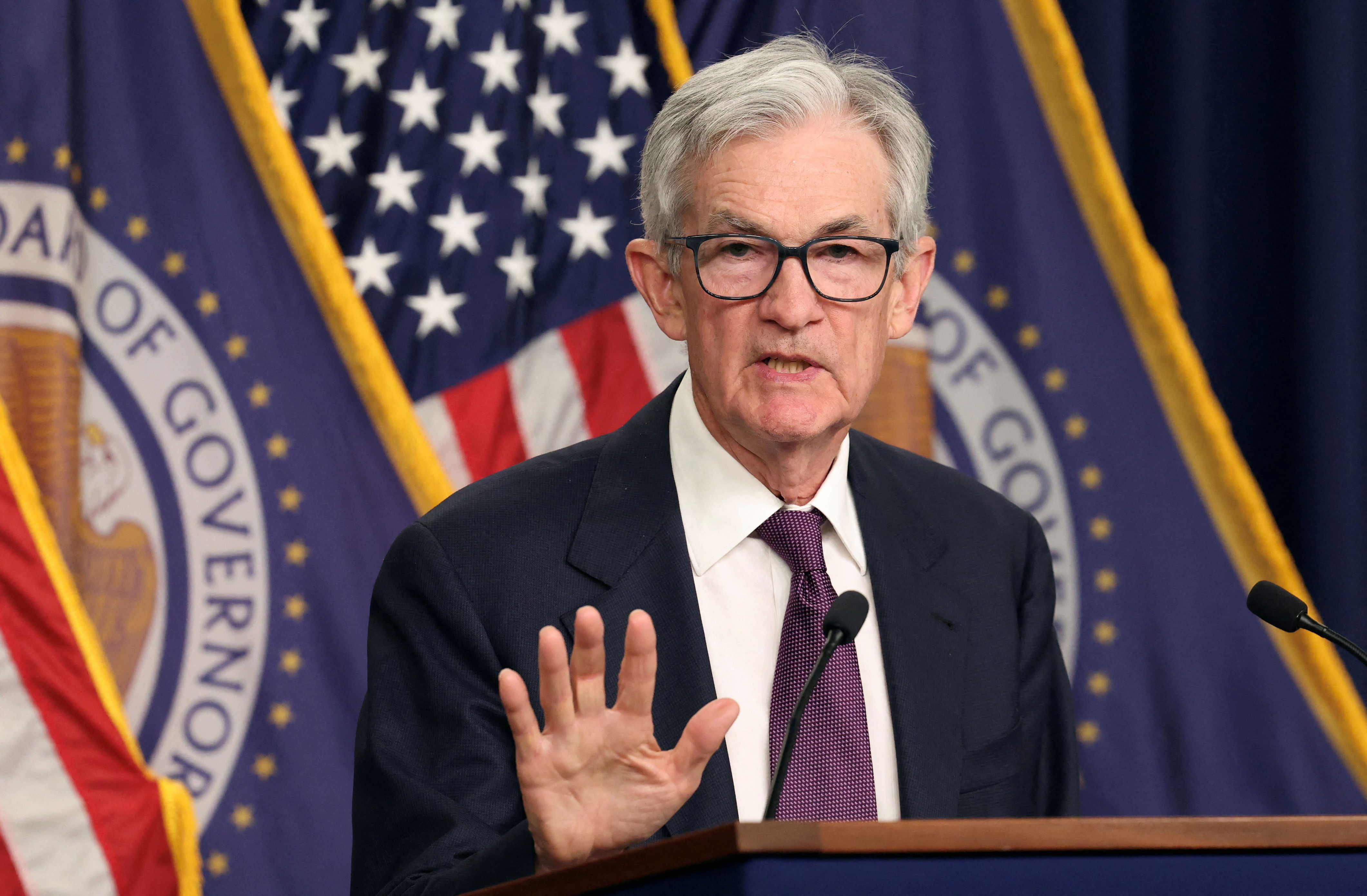 Fed mantiene las tasas de interés en Estados Unidos y mercados globales ...