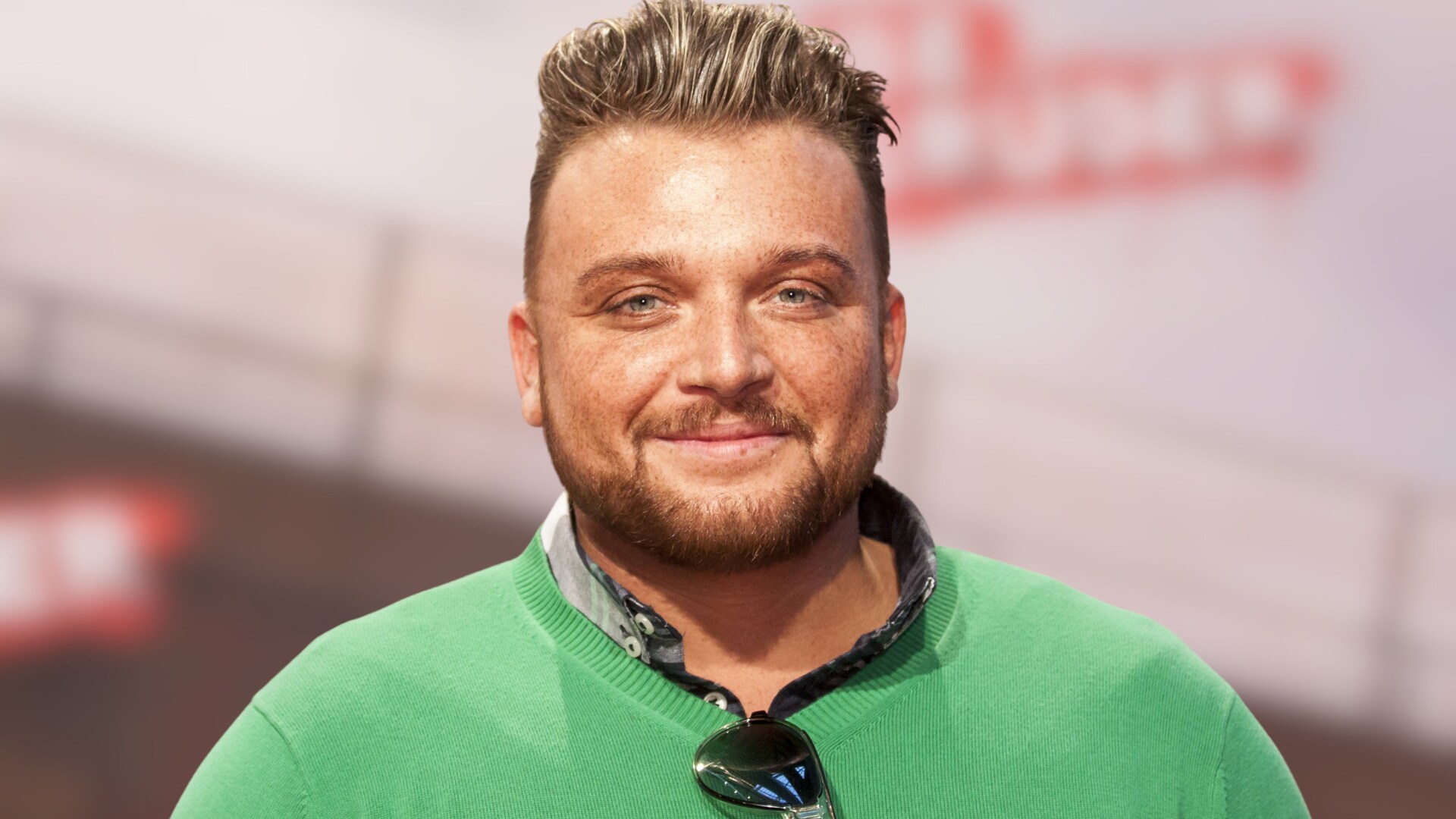 Hätte ihn nicht erkannt“: DSDS-Star Menowin Fröhlich begeistert mit  Typveränderung