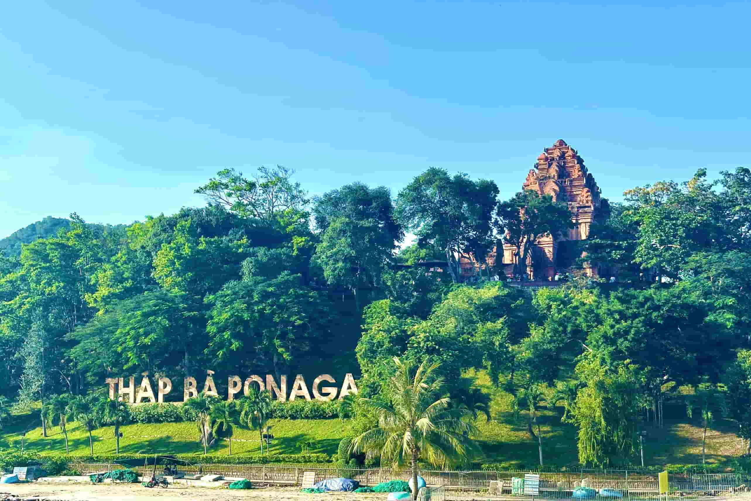 Tháp Bà Ponagar là biểu tượng văn hóa của Khánh Hòa