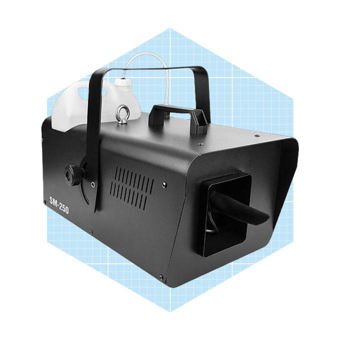 Best Snow Machines for the Creating the Perfect Outdoor Winter Wonderland