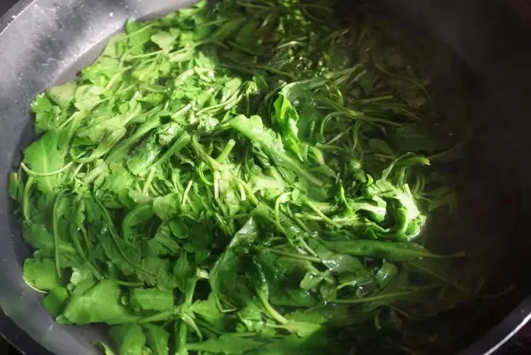 大年初一吃饺子，初二吃啥更讲究，4样端上桌，福旺财旺家也旺